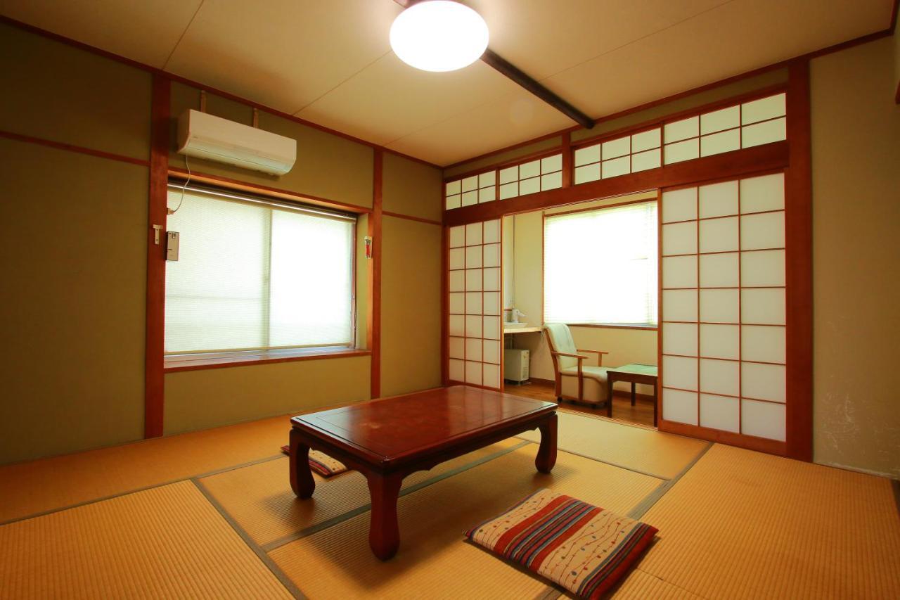Family Ryokan Kawakyu With Showa Retro, Private Hot Spring Ibusuki Zewnętrze zdjęcie