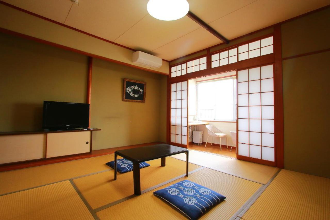 Family Ryokan Kawakyu With Showa Retro, Private Hot Spring Ibusuki Zewnętrze zdjęcie